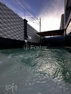 Image 33 - 986759