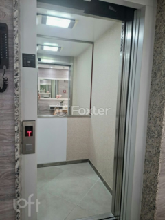 Image 26 - 987010