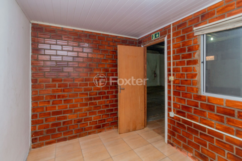 Image 35 - 987110