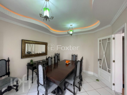 Image 31 - 987486