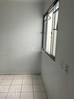 Image 23 - 987530
