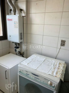 Image 36 - 987534