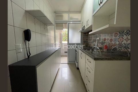 Image 22 - 987689