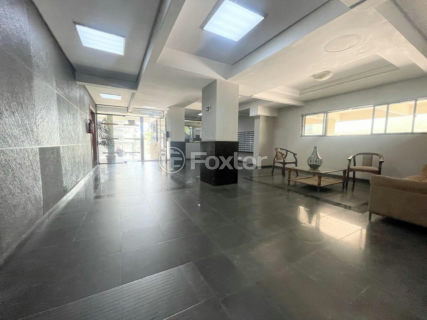 Image 3 - 987698