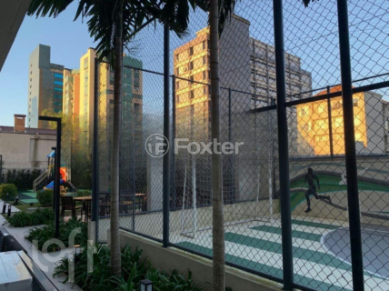 Image 21 - 988406
