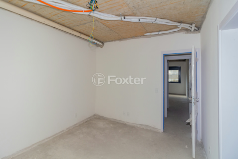 Image 21 - 988417
