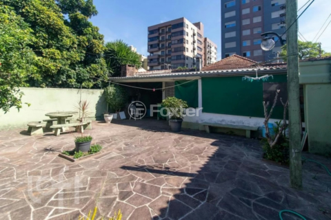 Image 24 - 988435
