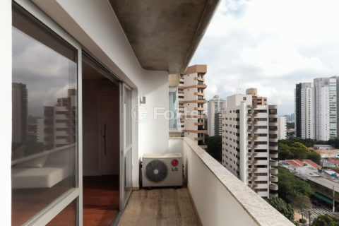 Image 4 - 988439