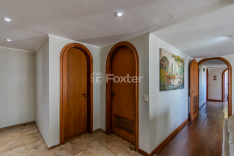 Image 7 - 988550