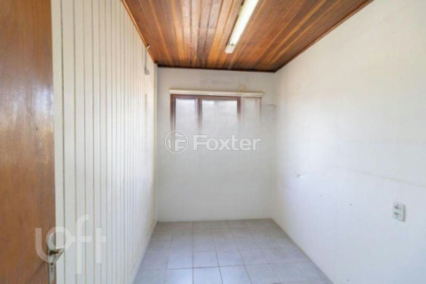 Image 32 - 988552