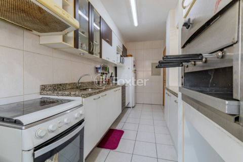 Image 34 - 988565