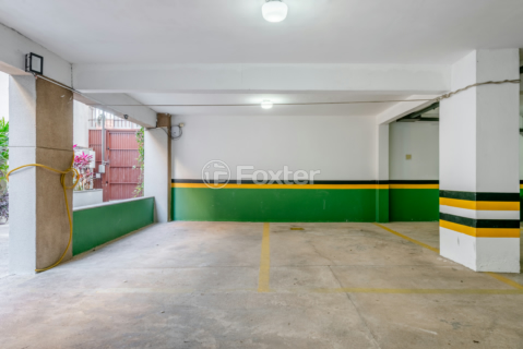 Image 30 - 988566