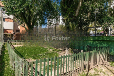 Image 29 - 988698