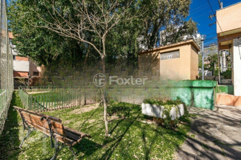 Image 32 - 988698