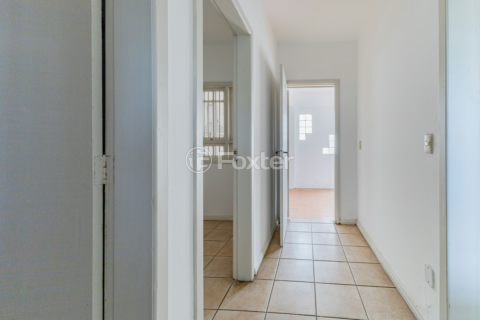 Image 21 - 988969