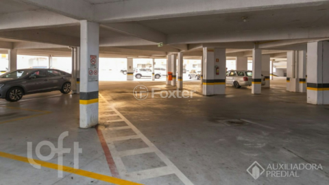 Image 35 - 989301
