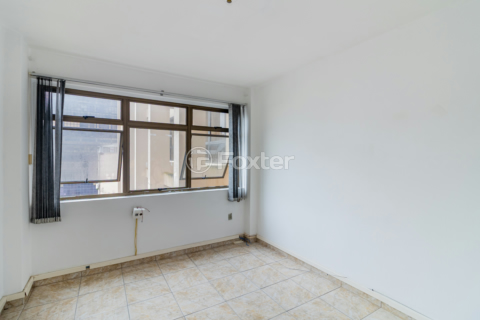 Image 31 - 989459