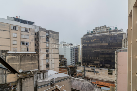 Image 28 - 989459