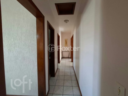 Image 21 - 989498