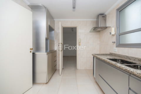 Image 31 - 989618