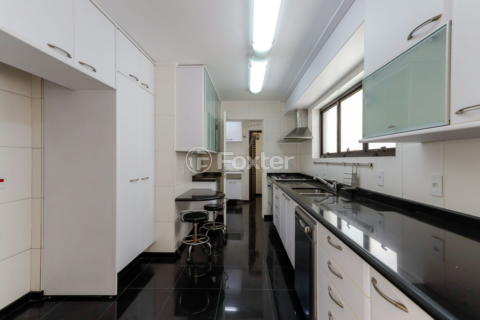 Image 34 - 989787