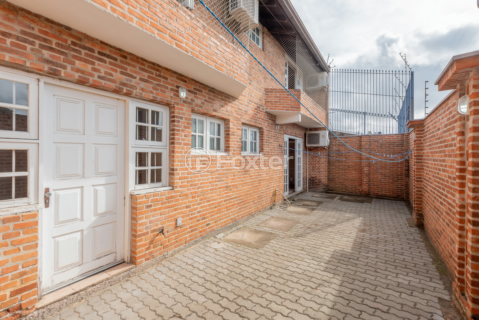 Image 3 - 989862