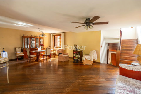 Image 3 - 989960
