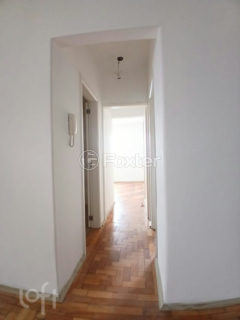 Image 46 - 990049