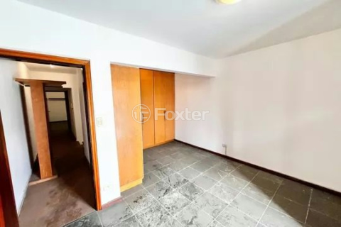 Image 3 - 990072