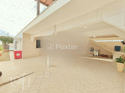 Image 37 - 990255