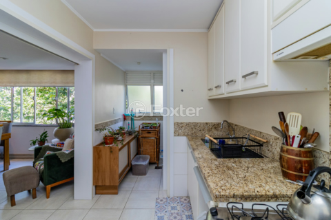 Image 35 - 990534