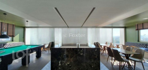 Image 21 - 990577