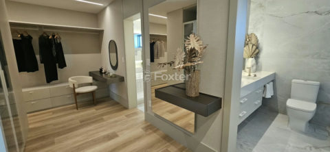 Image 35 - 990579
