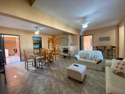 Image 35 - 990798