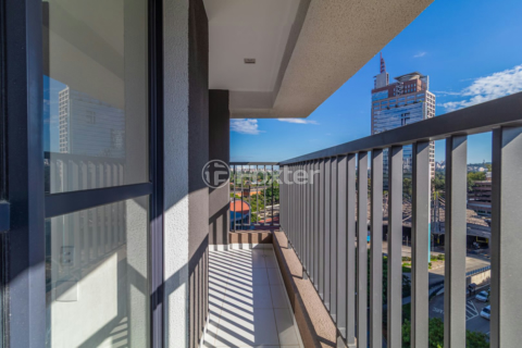 Image 3 - 990804