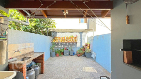 Image 31 - 990904