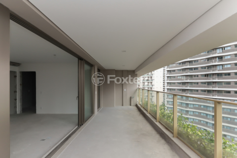 Image 4 - 990956