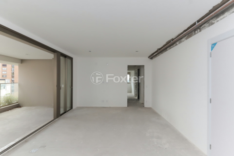 Image 9 - 990956