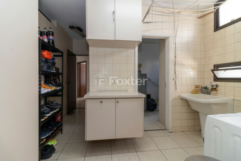 Image 39 - 990987