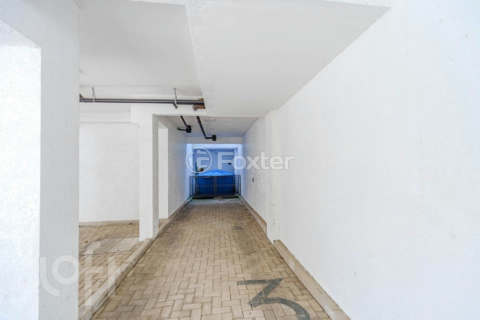 Image 41 - 991255