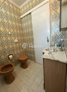Image 8 - 991410