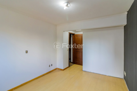 Image 32 - 991472