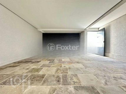 Image 20 - 991515