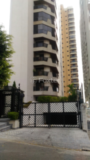 Image 27 - 991524