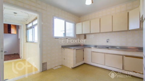 Image 13 - 991663