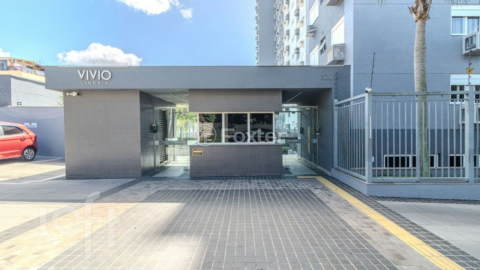 Image 32 - 991756