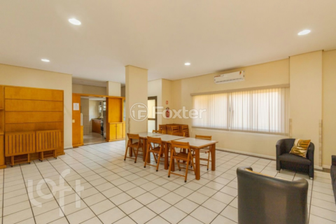 Image 39 - 991837
