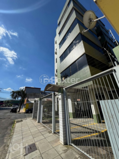 Image 7 - 991848