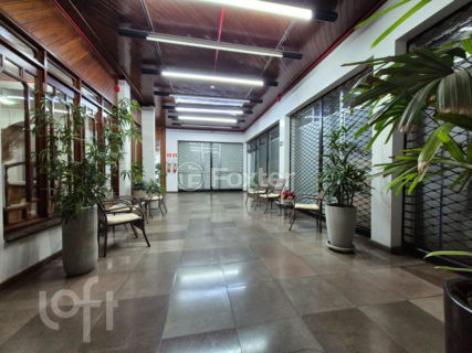Image 22 - 991855
