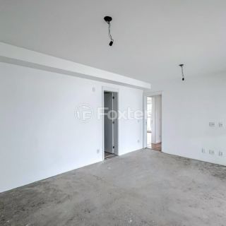 Image 37 - 991924